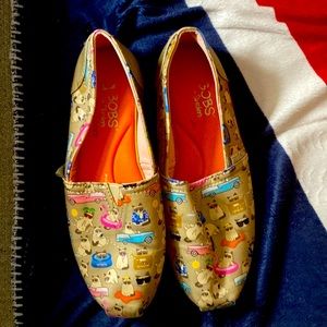 sketchers Bobs Grumpy Cat shoes!